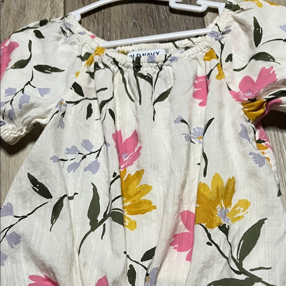 Old Navy Floral Puff Sleeve Top - Pink, Yellow, Green on Cream